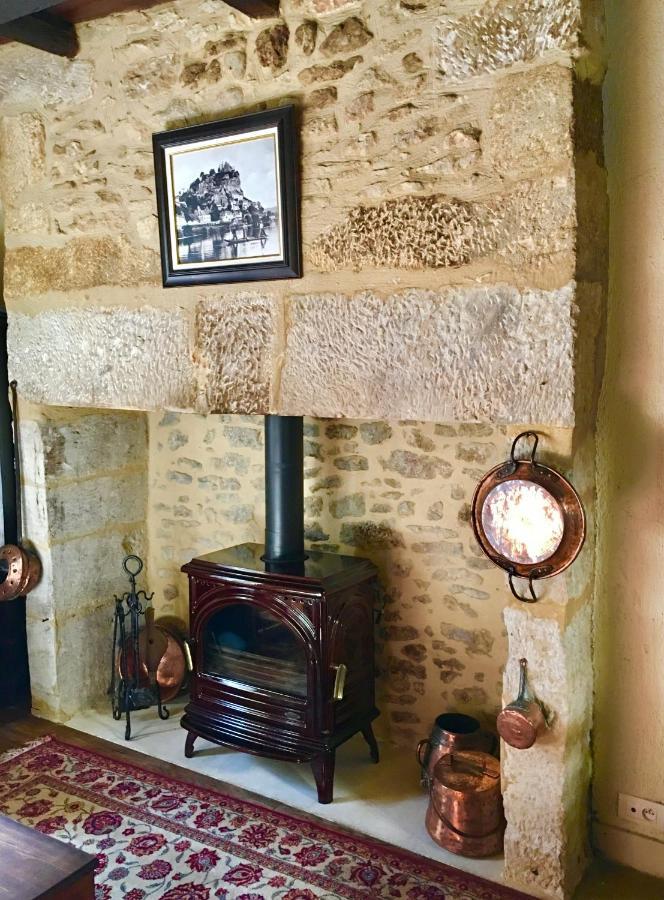 La Petite Maison Beynac-et-Cazenac Exterior foto
